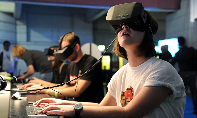 Gry na gogle VR już w przyszłym roku