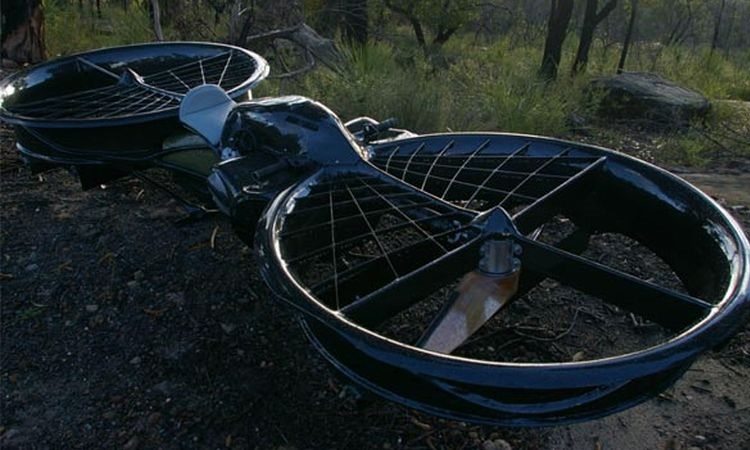 Hoverbike – motocykl, któremu bliżej do drona.