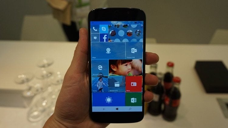 Porządny smartfon z Windows 10 na pokładzie