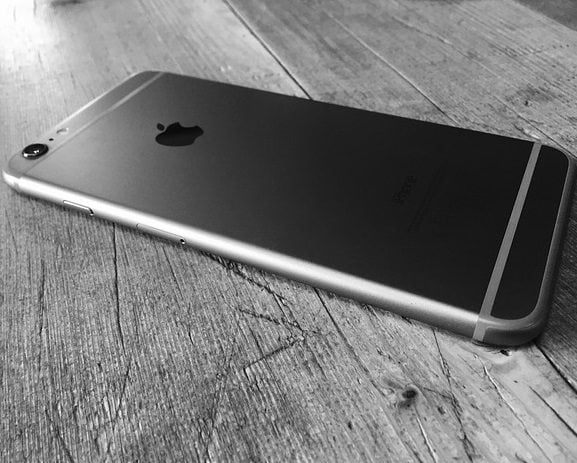 iPhone 8 będzie cały ze szkła?