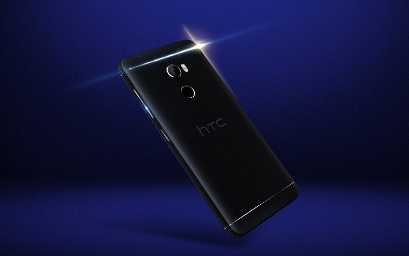HTC One X10 zaprezentowany, czyli nowy telefon Putina