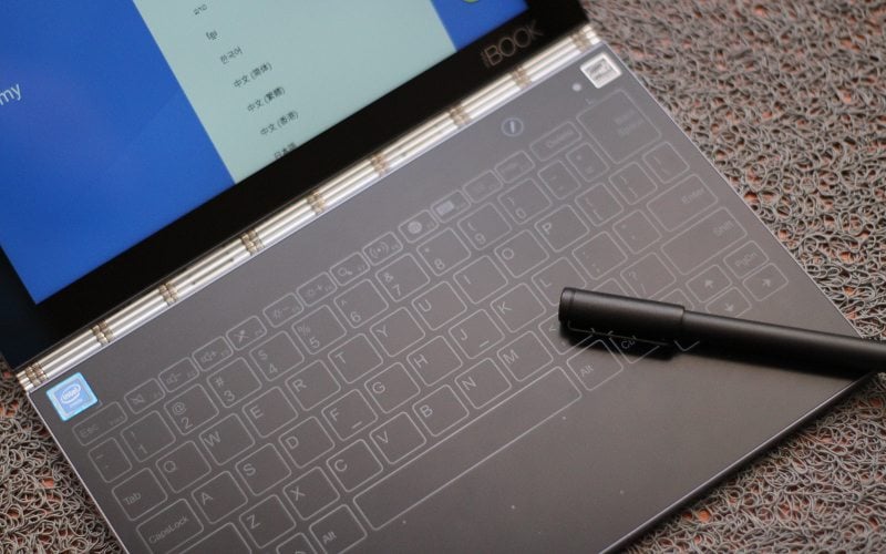 Lenovo YogaBook — pierwsze wrażenia z użytkowania hybrydy