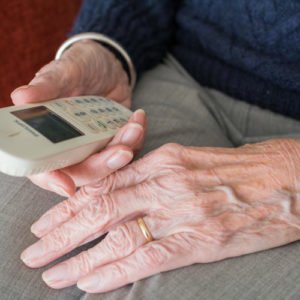 Pokazy dla seniorów: UOKiK bierze się za oszustów
