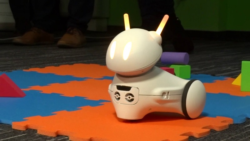 Polski edukacyjny robot Photon ma być sprzedawany m.in. w USA i Chinach